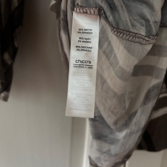 Chico’s Size 3 Abstract Blouse 3/4 Slee Brown Gray Geometric Top Chicos XL Flowy - Picture 9 of 9